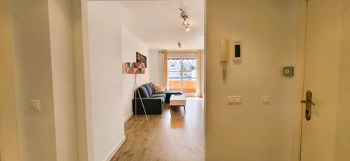 Se vende Apartamento Planta Media de 3 dormitorios en Costa Del Sol, Málaga, España