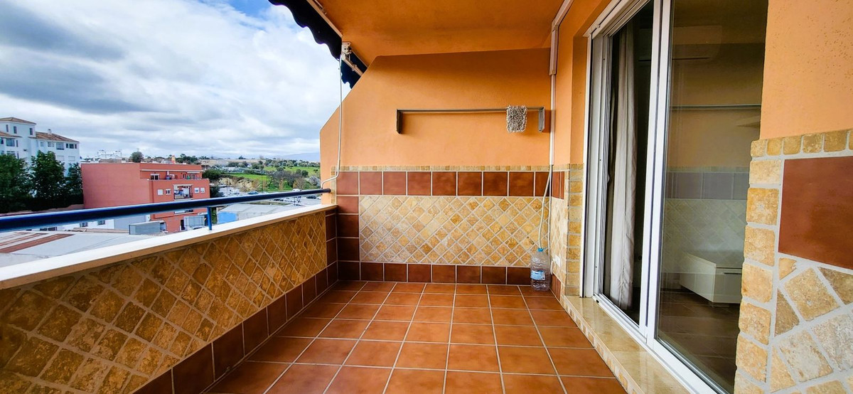 Se vende Apartamento Planta Media de 3 dormitorios en Costa Del Sol, Málaga, España