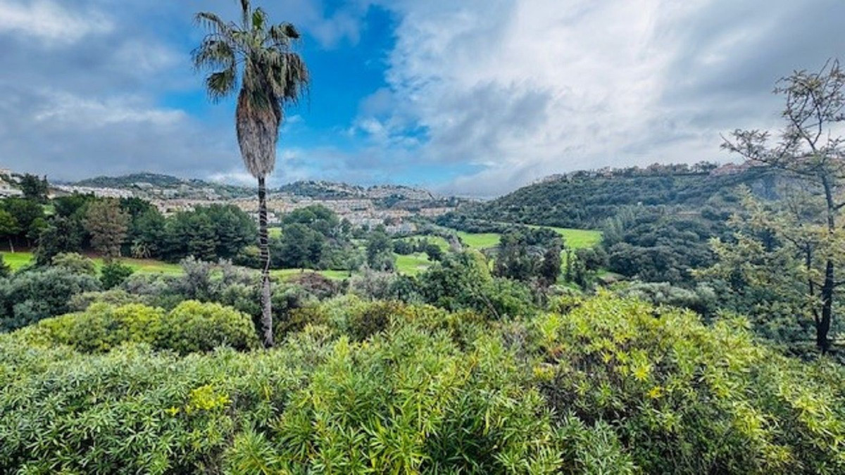 4 Bed Townhouse for sale in Benahavís Costa Del Sol, Málaga, Spain