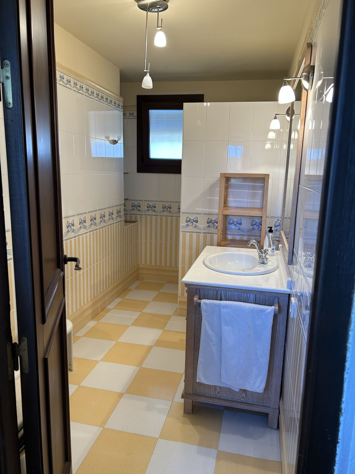 4 Bed Townhouse for sale in New Golden Mile Costa Del Sol, Málaga, Spain