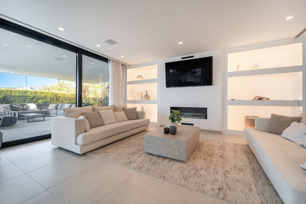 Se vende Villa - Chalet de 5 dormitorios en Costa Del Sol, Málaga, España
