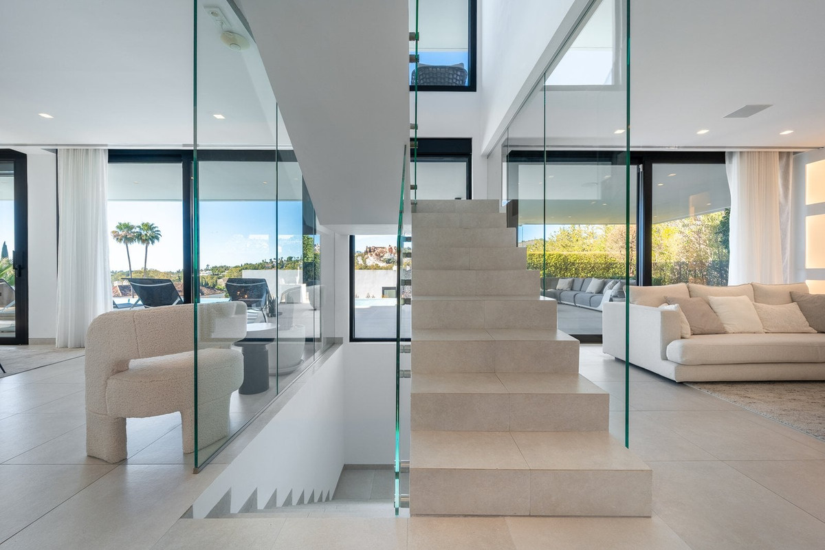 Se vende Villa - Chalet de 5 dormitorios en Costa Del Sol, Málaga, España