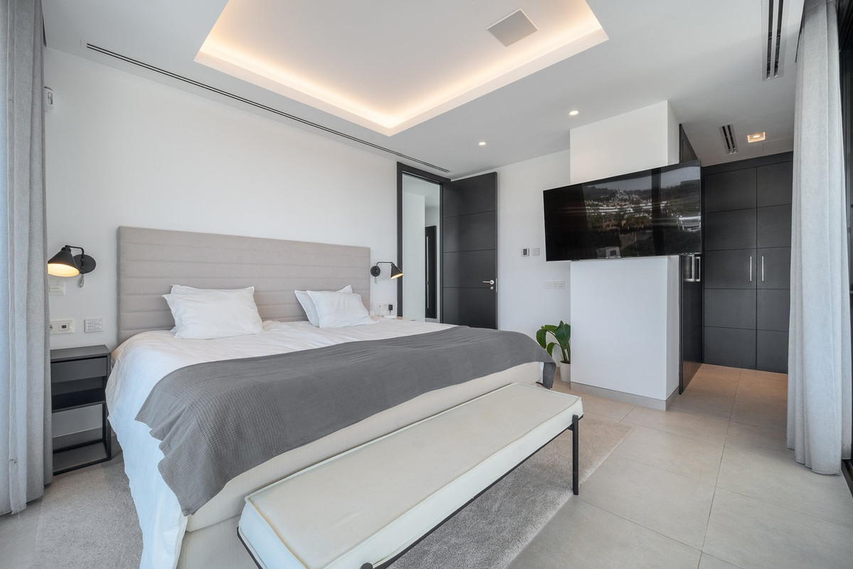 Se vende Villa - Chalet de 5 dormitorios en Costa Del Sol, Málaga, España