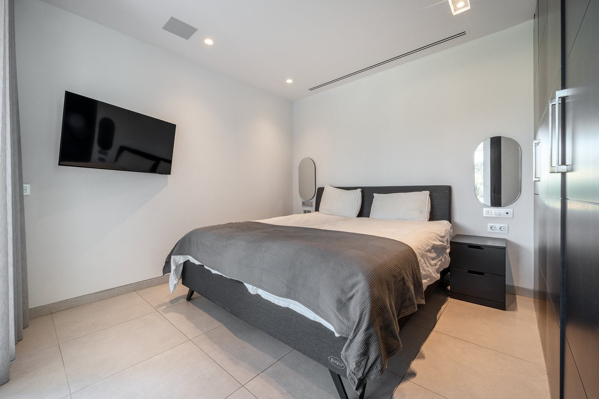 Se vende Villa - Chalet de 5 dormitorios en Costa Del Sol, Málaga, España