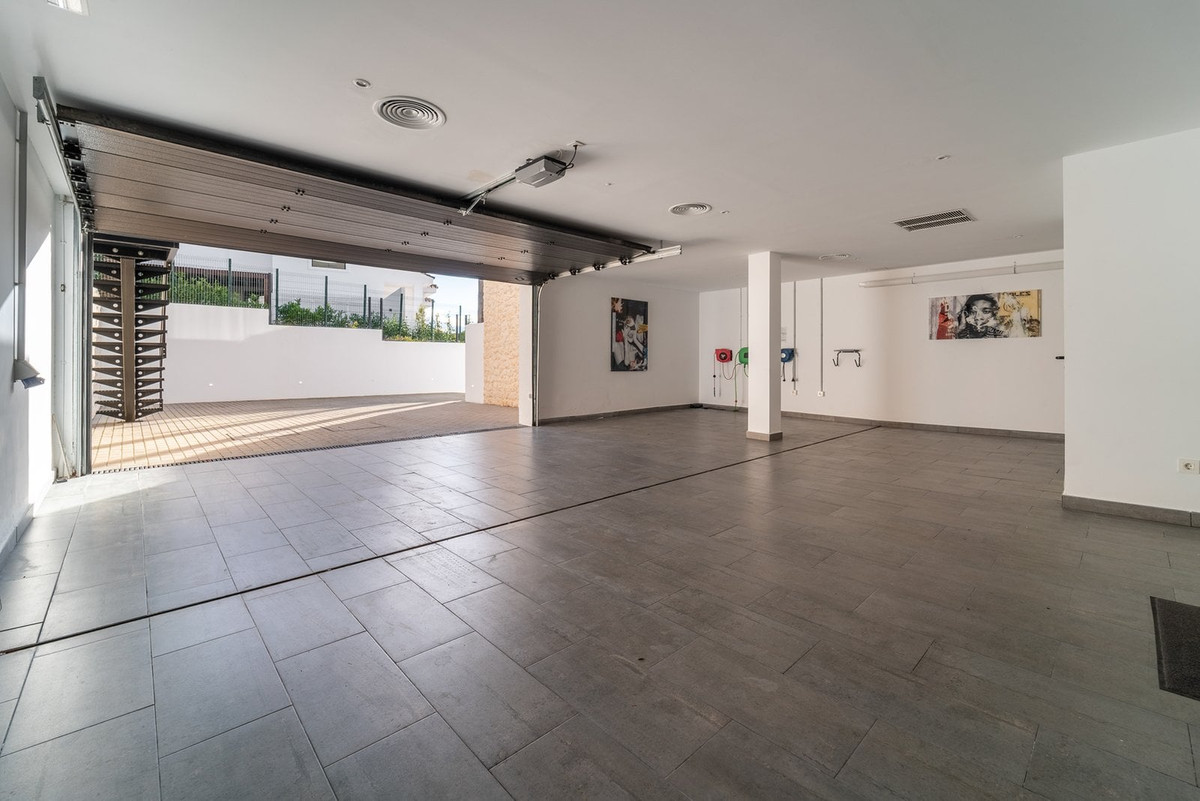 Se vende Villa - Chalet de 5 dormitorios en Costa Del Sol, Málaga, España
