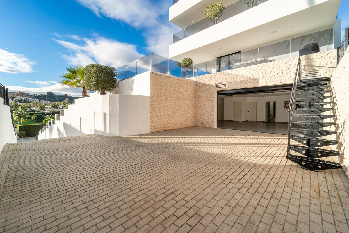 Se vende Villa - Chalet de 5 dormitorios en Costa Del Sol, Málaga, España