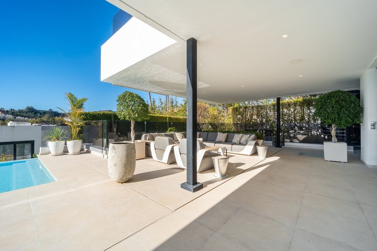 Se vende Villa - Chalet de 5 dormitorios en Costa Del Sol, Málaga, España