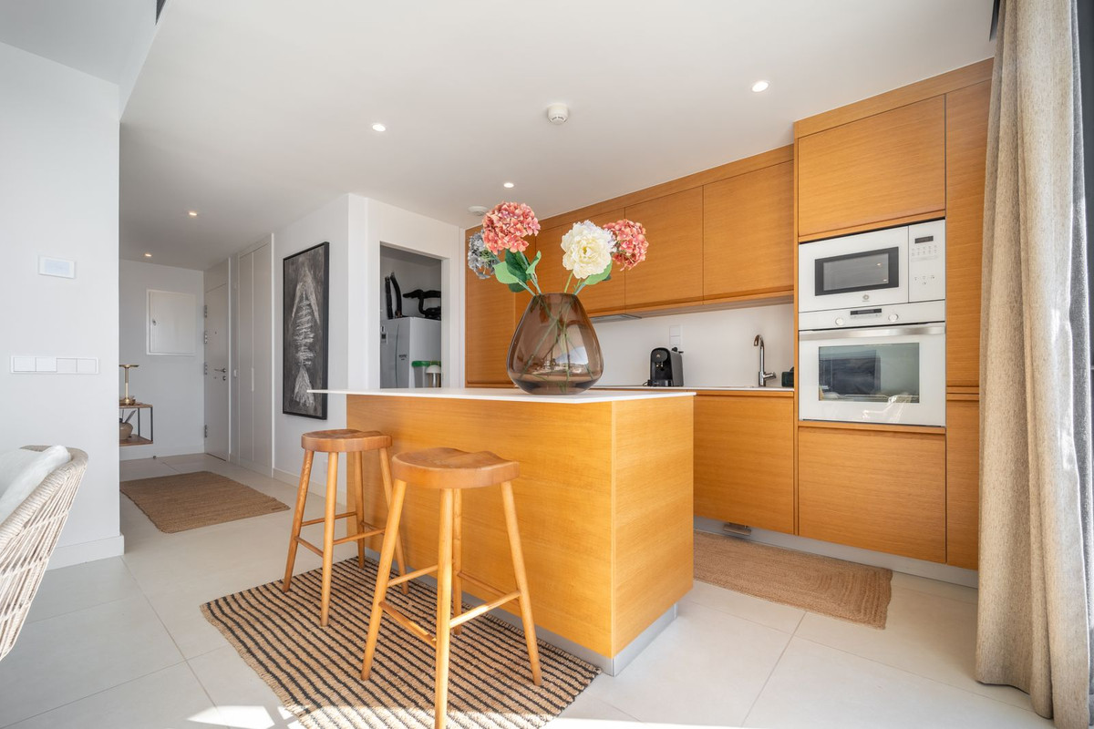 2 Bed Apartment for sale in Fuengirola Costa Del Sol, Málaga, Spain