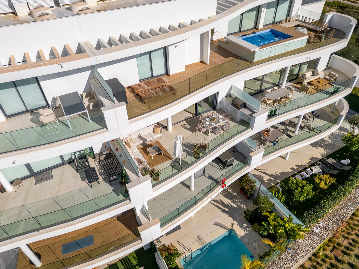 2 Bed Apartment for sale in Fuengirola Costa Del Sol, Málaga, Spain