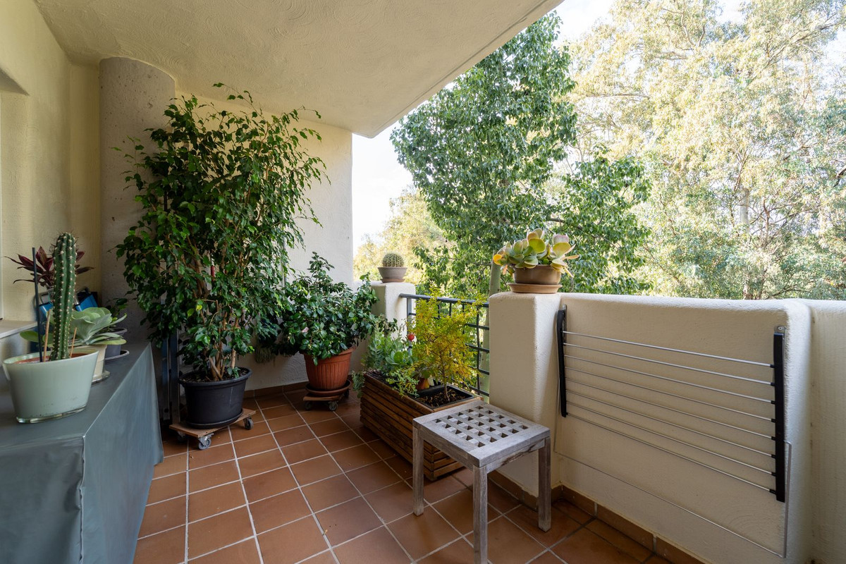 2 Bed Apartment for sale in Elviria Costa Del Sol, Málaga, Spain