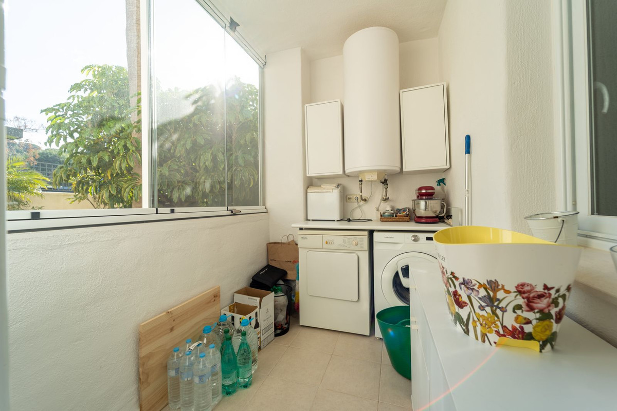 2 Bed Apartment for sale in Elviria Costa Del Sol, Málaga, Spain