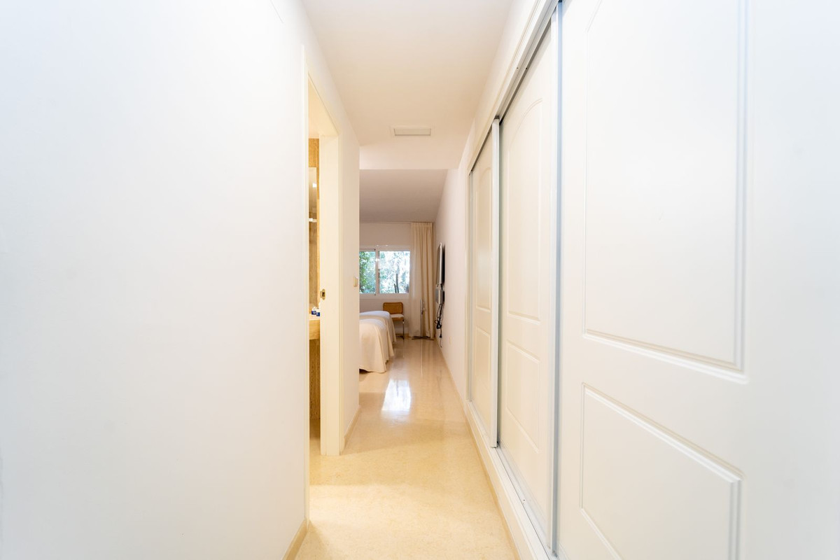 2 Bed Apartment for sale in Elviria Costa Del Sol, Málaga, Spain
