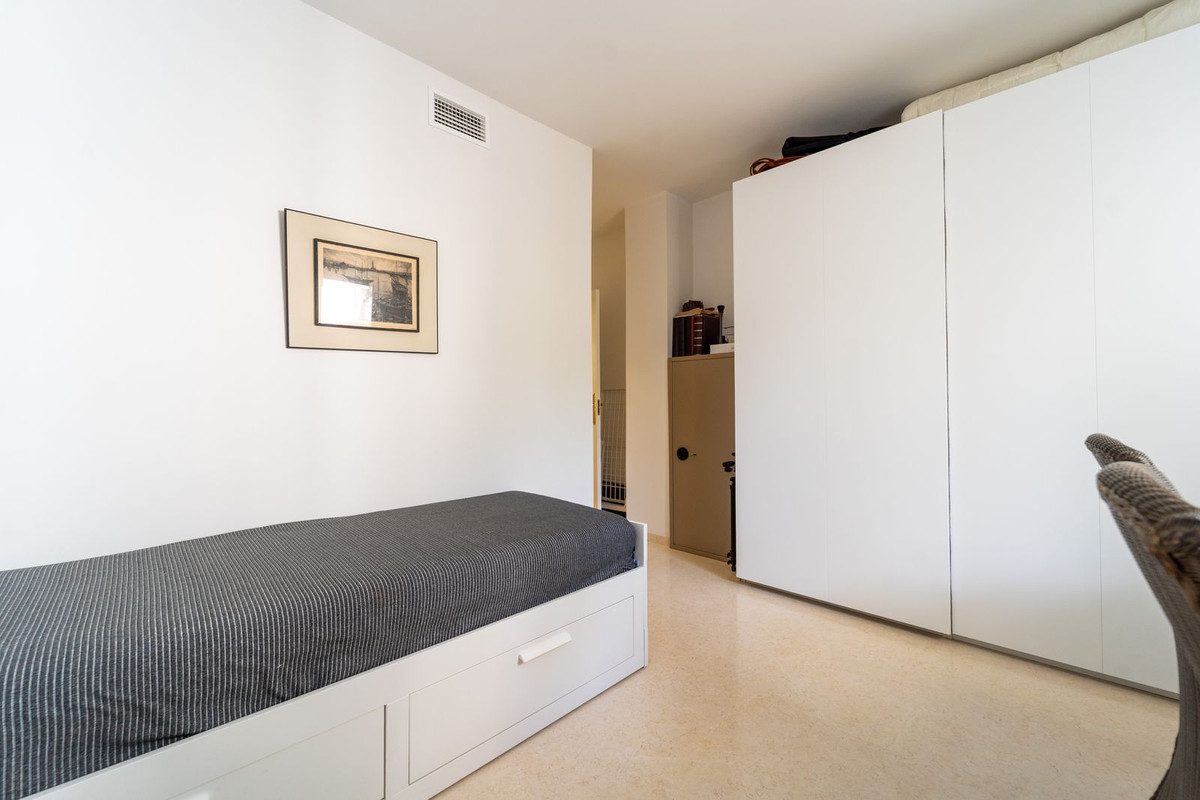 2 Bed Apartment for sale in Elviria Costa Del Sol, Málaga, Spain