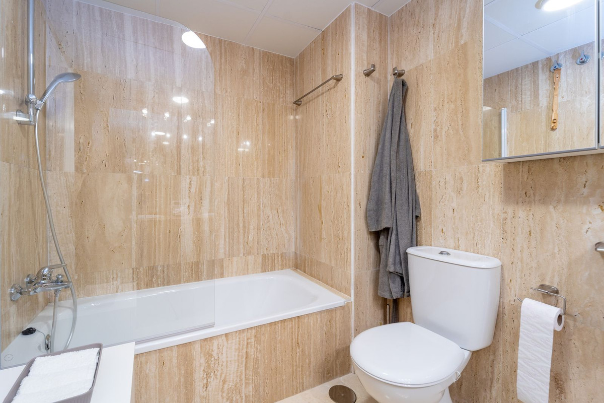 2 Bed Apartment for sale in Elviria Costa Del Sol, Málaga, Spain