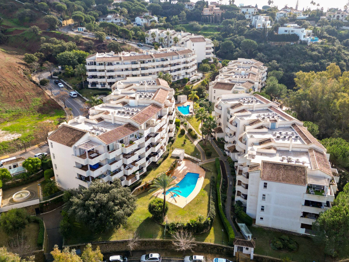 2 Bed Apartment for sale in Elviria Costa Del Sol, Málaga, Spain