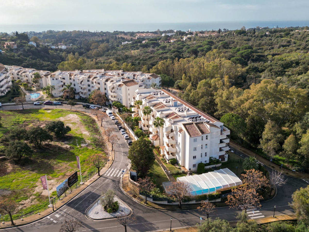 2 Bed Apartment for sale in Elviria Costa Del Sol, Málaga, Spain