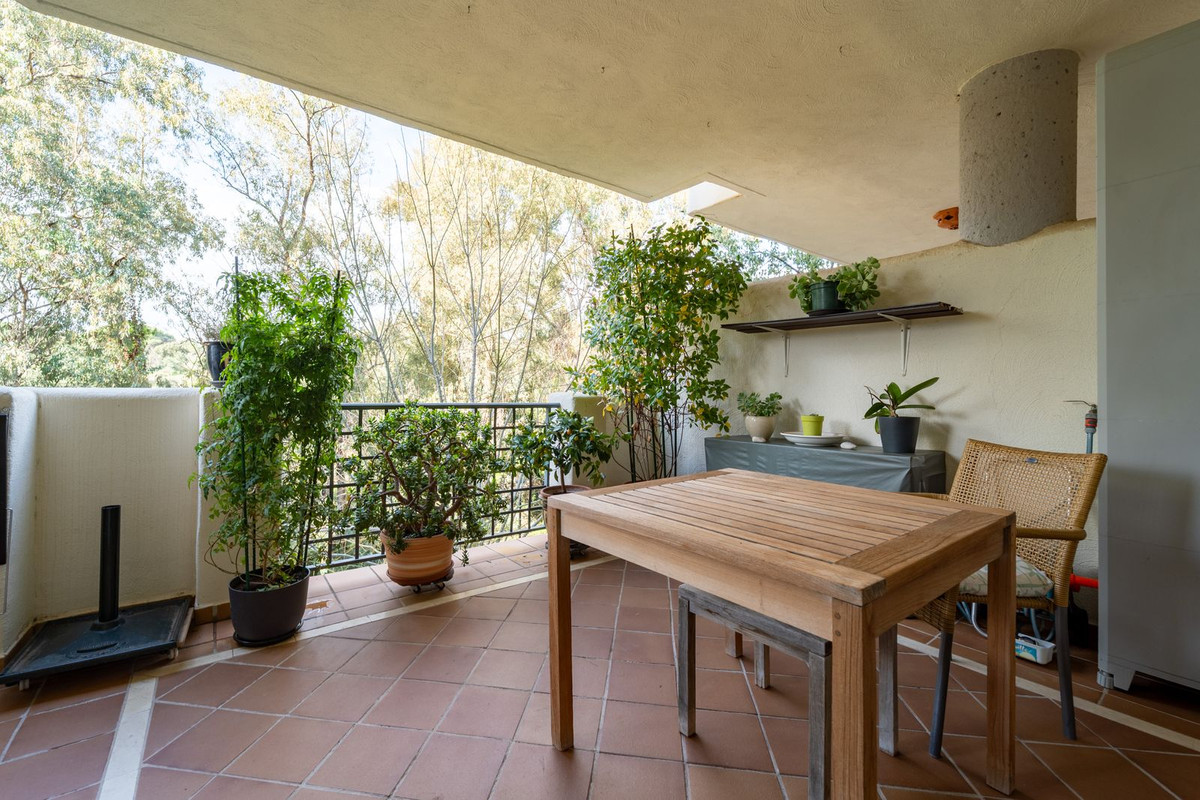 2 Bed Apartment for sale in Elviria Costa Del Sol, Málaga, Spain