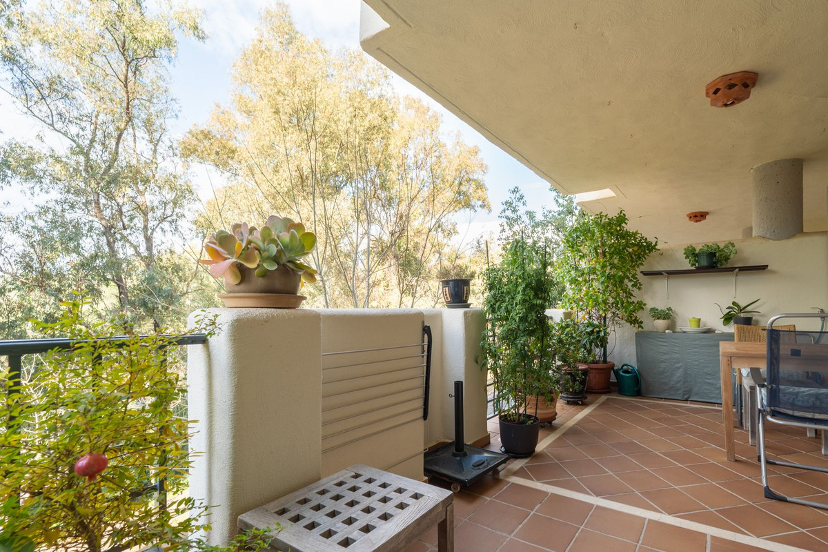 2 Bed Apartment for sale in Elviria Costa Del Sol, Málaga, Spain