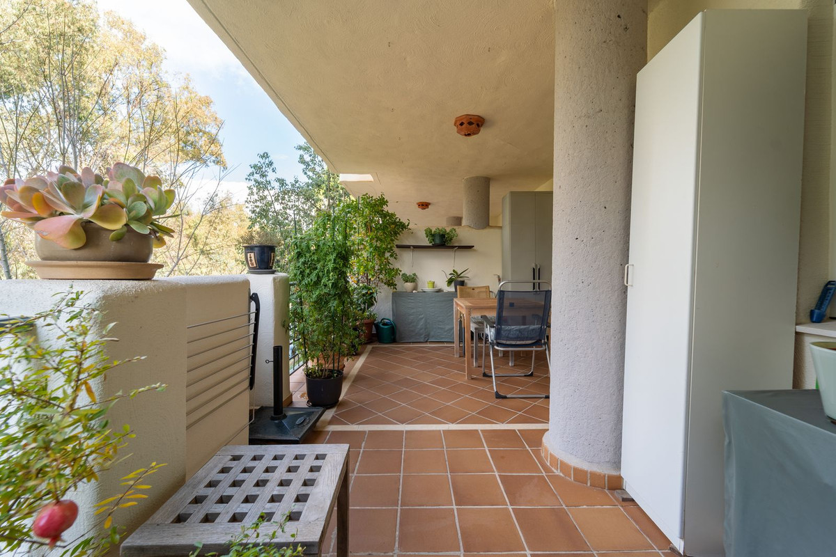 2 Bed Apartment for sale in Elviria Costa Del Sol, Málaga, Spain