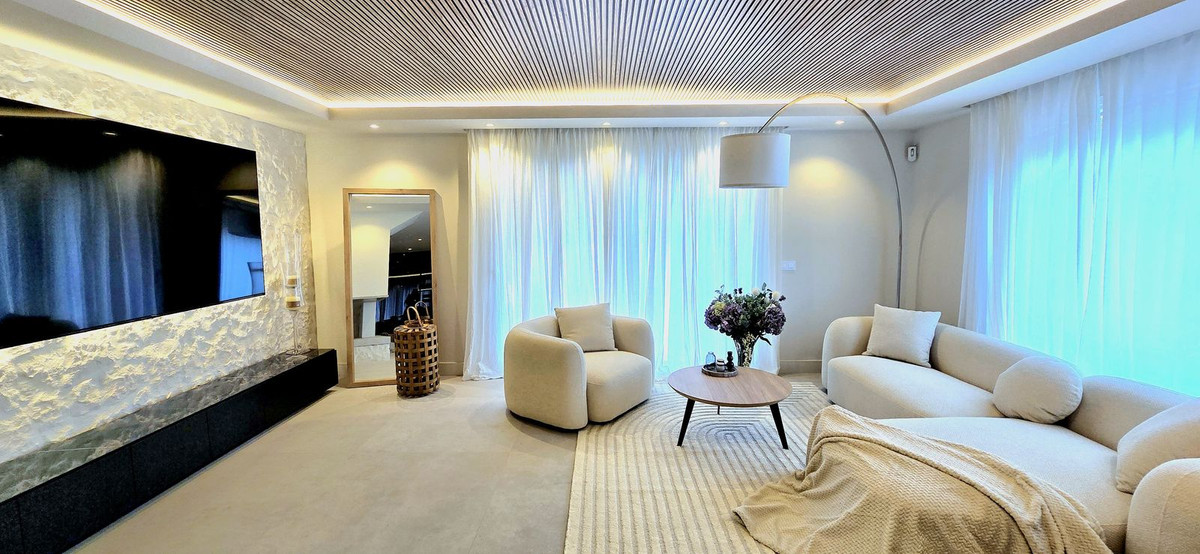 3 Bed Townhouse for sale in Atalaya Costa Del Sol, Málaga, Spain
