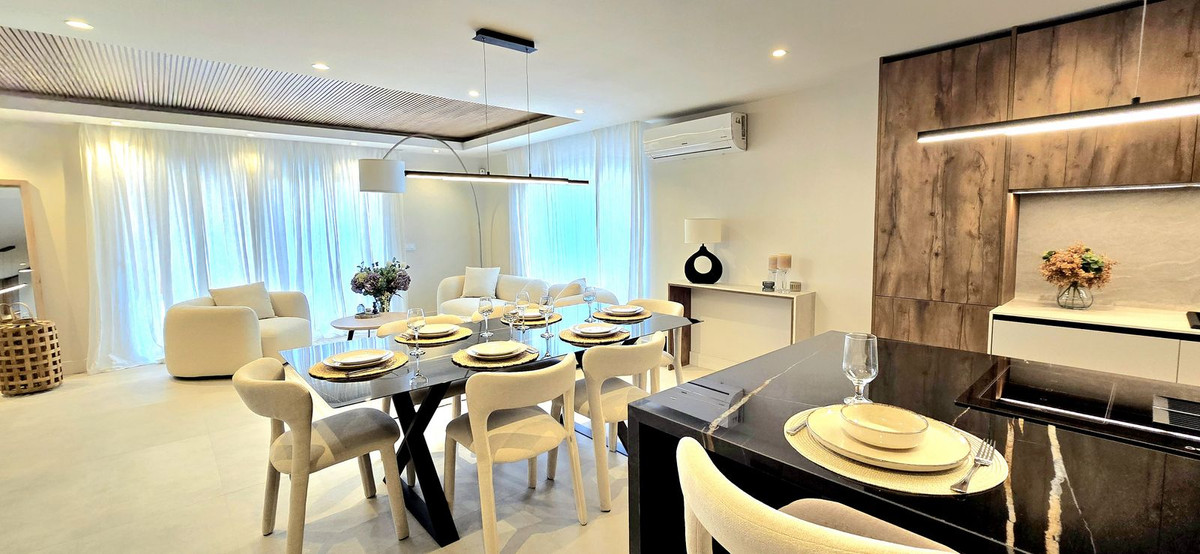 3 Bed Townhouse for sale in Atalaya Costa Del Sol, Málaga, Spain