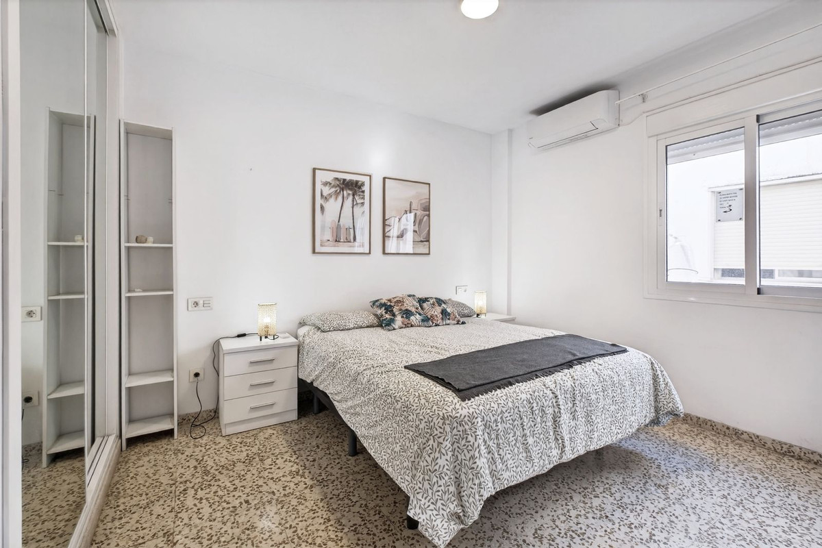Se vende Apartamento en Planta Última de 3 dormitorios en Costa Del Sol, Málaga, España