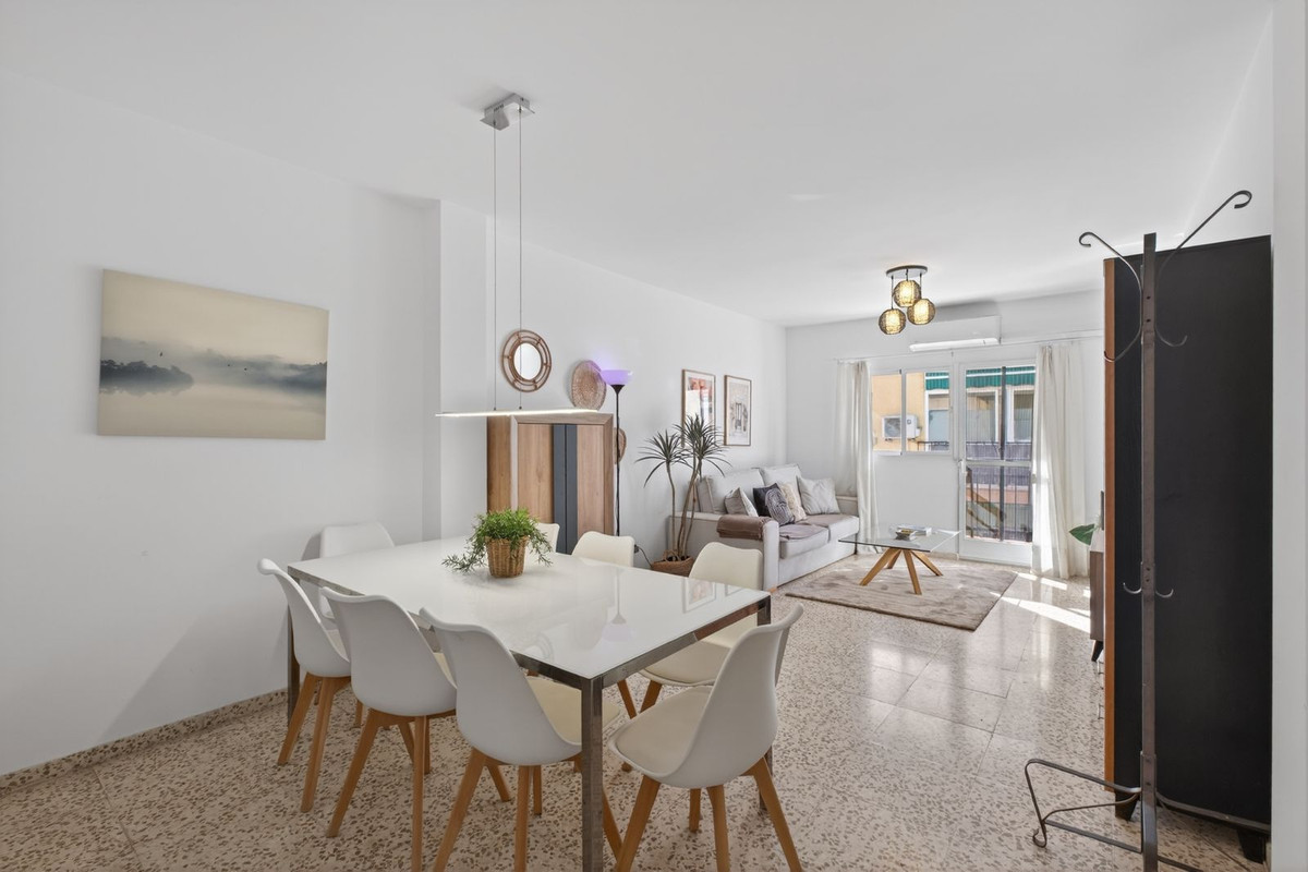Se vende Apartamento en Planta Última de 3 dormitorios en Costa Del Sol, Málaga, España