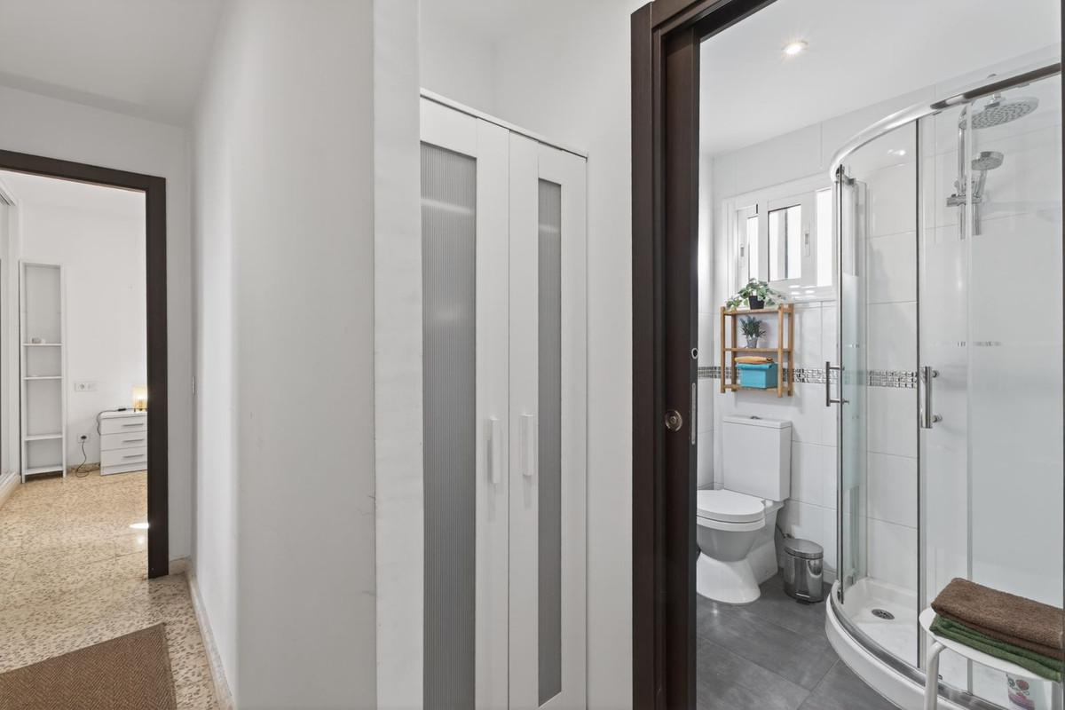 Se vende Apartamento en Planta Última de 3 dormitorios en Costa Del Sol, Málaga, España