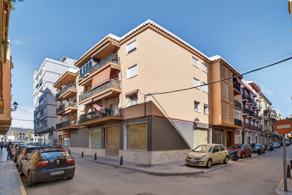Se vende Apartamento en Planta Última de 3 dormitorios en Costa Del Sol, Málaga, España