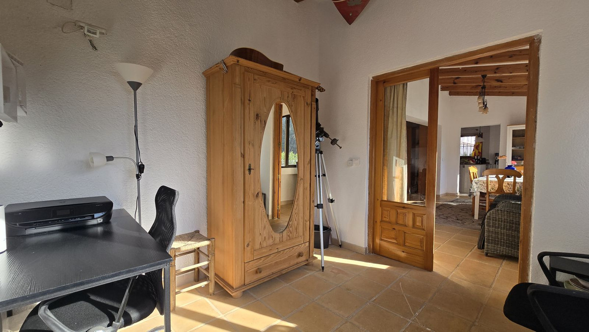 Se vende Villa - Chalet de 6 dormitorios en Costa Blanca, Alicante, España