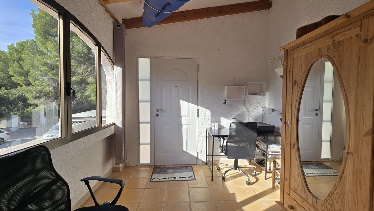 Se vende Villa - Chalet de 6 dormitorios en Costa Blanca, Alicante, España