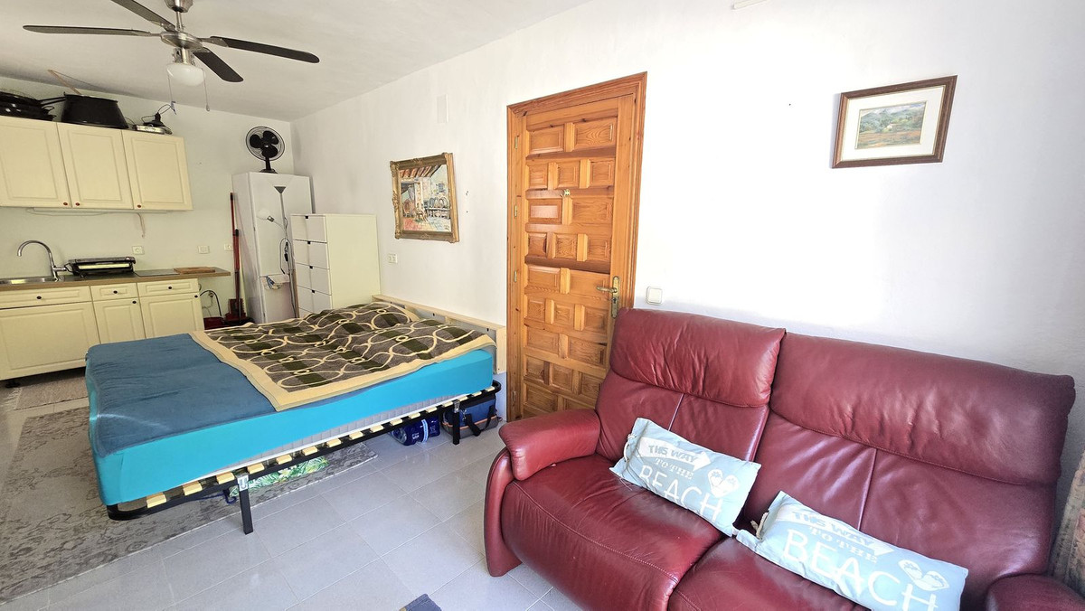 Se vende Villa - Chalet de 6 dormitorios en Costa Blanca, Alicante, España