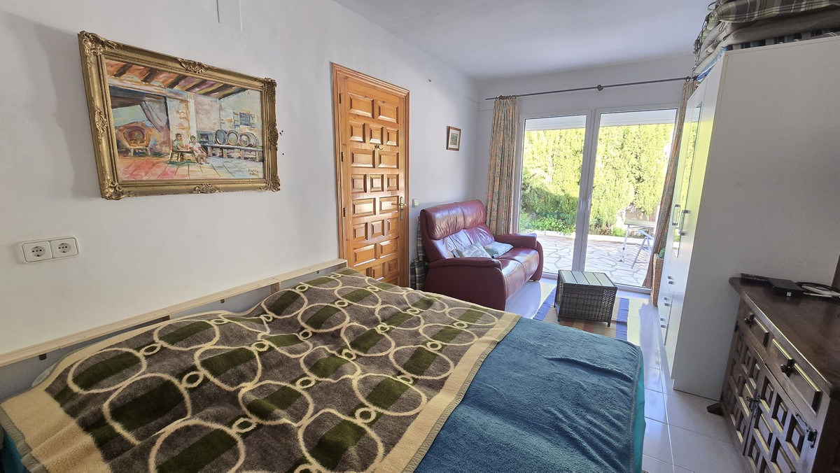 Se vende Villa - Chalet de 6 dormitorios en Costa Blanca, Alicante, España
