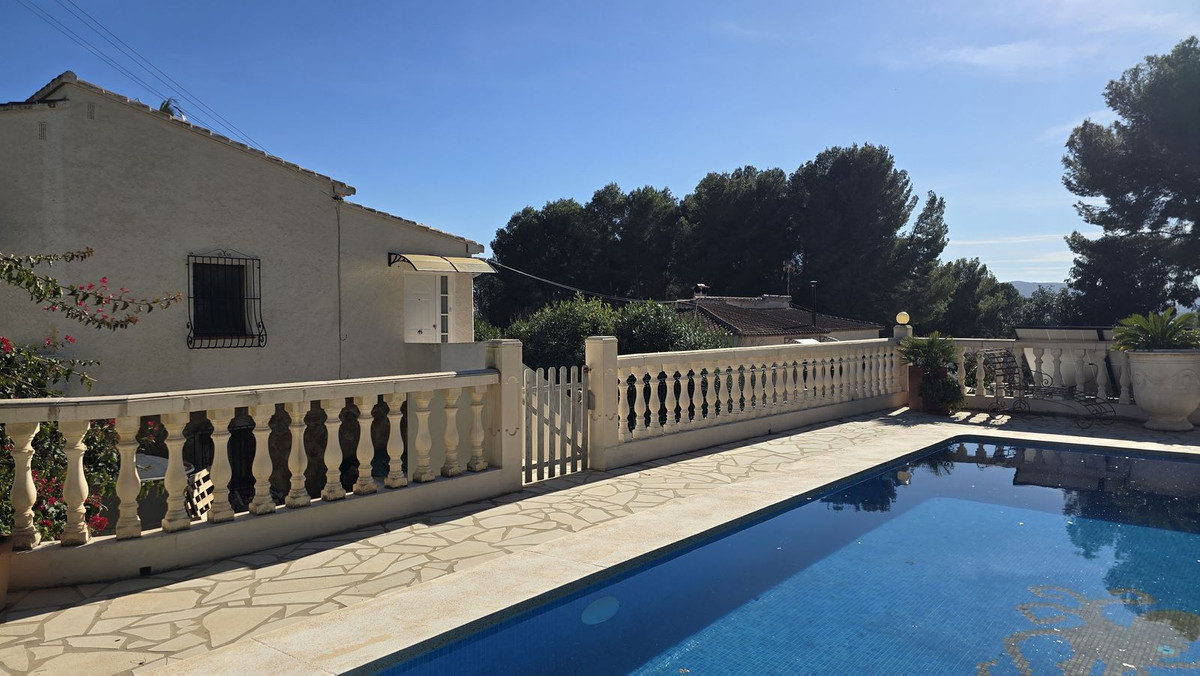 Se vende Villa - Chalet de 6 dormitorios en Costa Blanca, Alicante, España