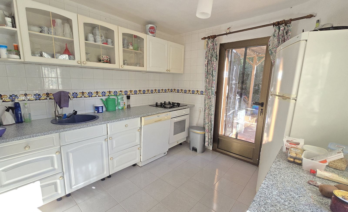 Se vende Villa - Chalet de 6 dormitorios en Costa Blanca, Alicante, España