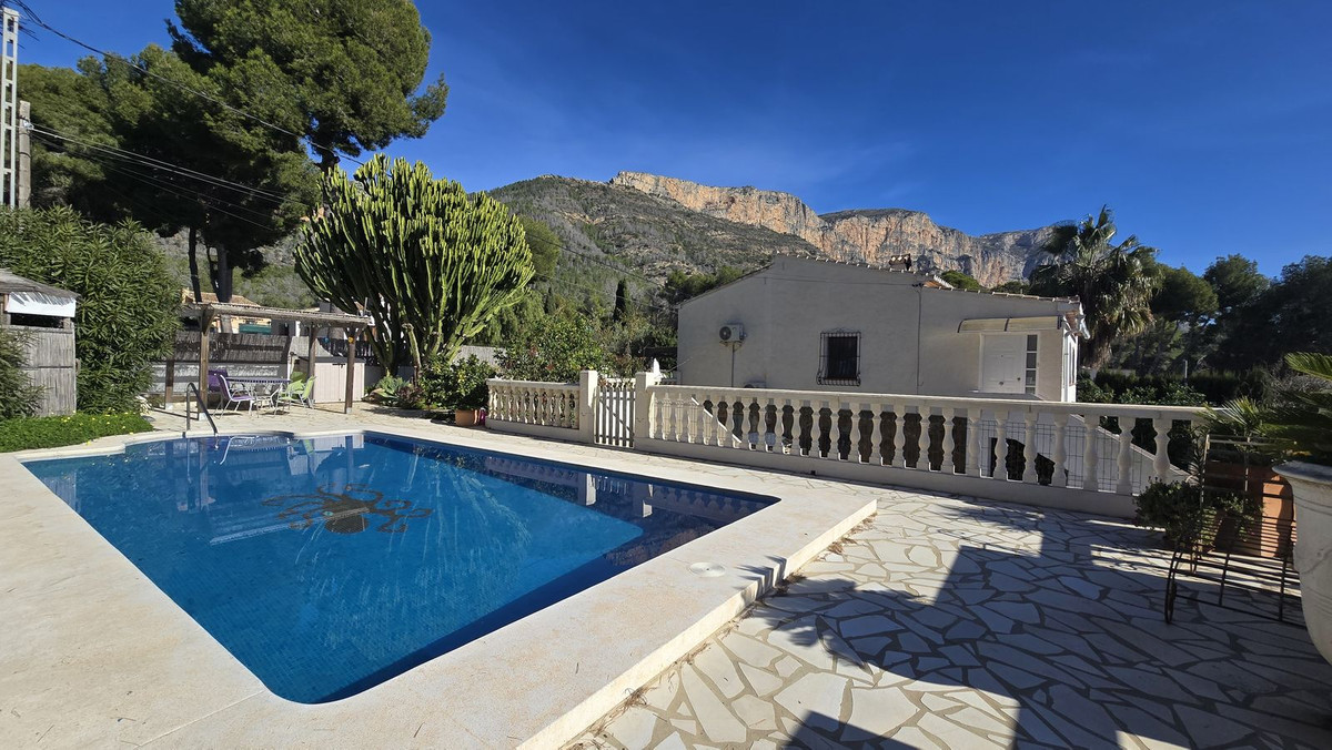 Se vende Villa - Chalet de 6 dormitorios en Costa Blanca, Alicante, España
