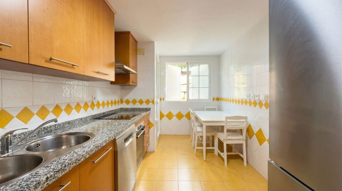 Se vende Apartamento Planta Baja de 2 dormitorios en Costa Del Sol, Málaga, España