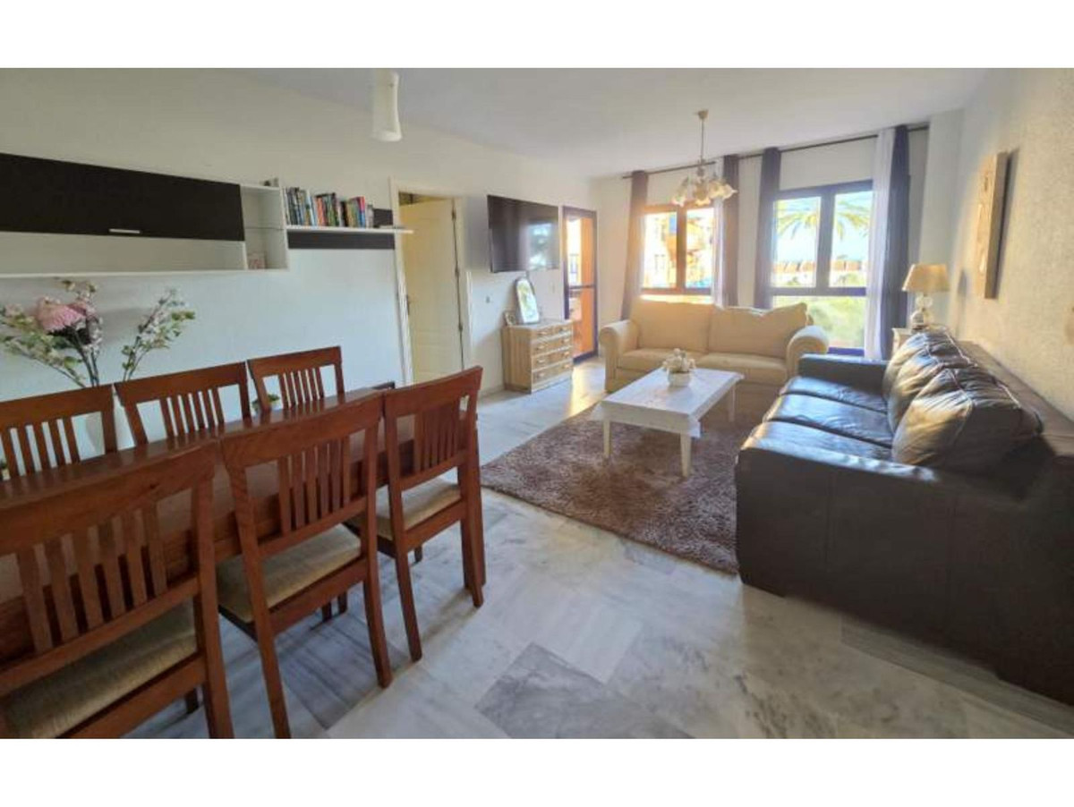 2 Bed Apartment for sale in La Duquesa Costa Del Sol, Málaga, Spain