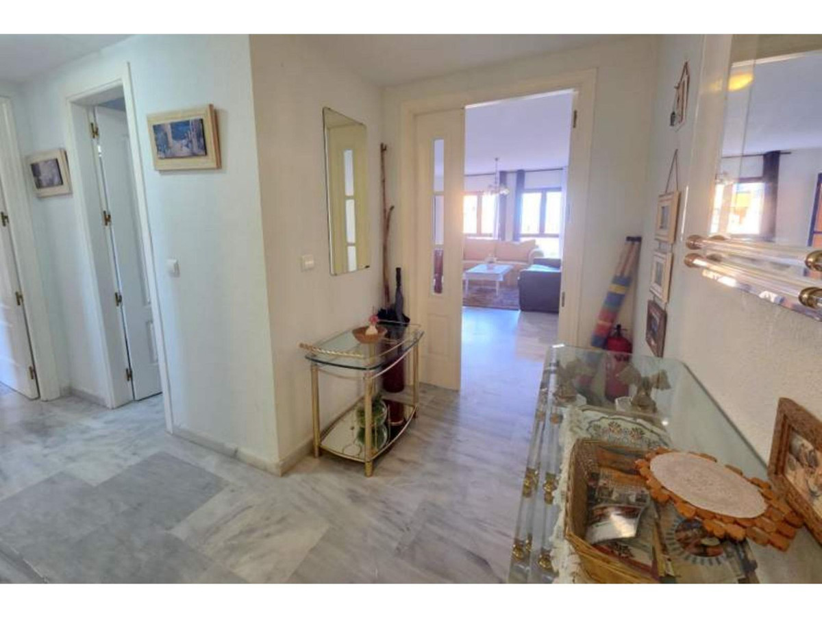 2 Bed Apartment for sale in La Duquesa Costa Del Sol, Málaga, Spain