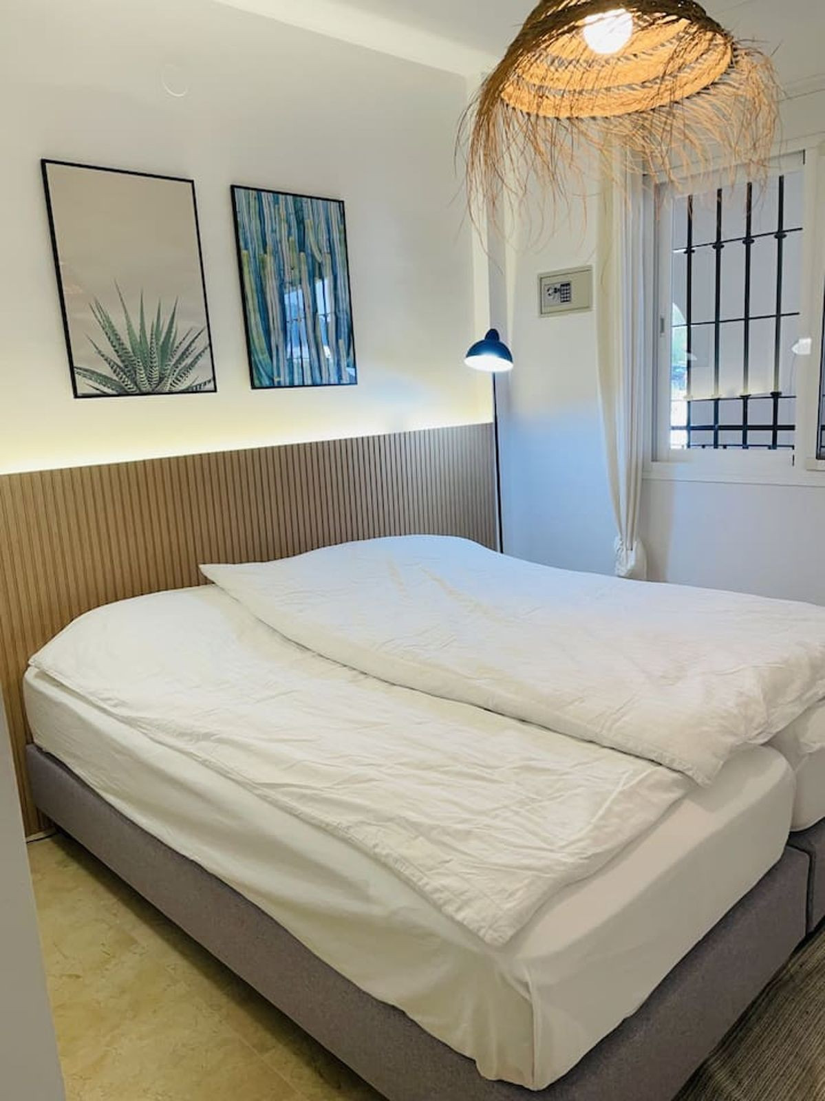 2 Bed Apartment for sale in Cerros Del Aguila Costa Del Sol, Málaga, Spain