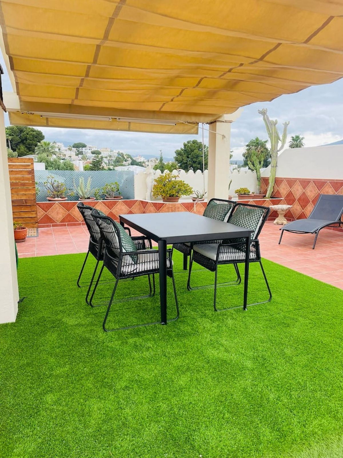 2 Bed Apartment for sale in Cerros Del Aguila Costa Del Sol, Málaga, Spain