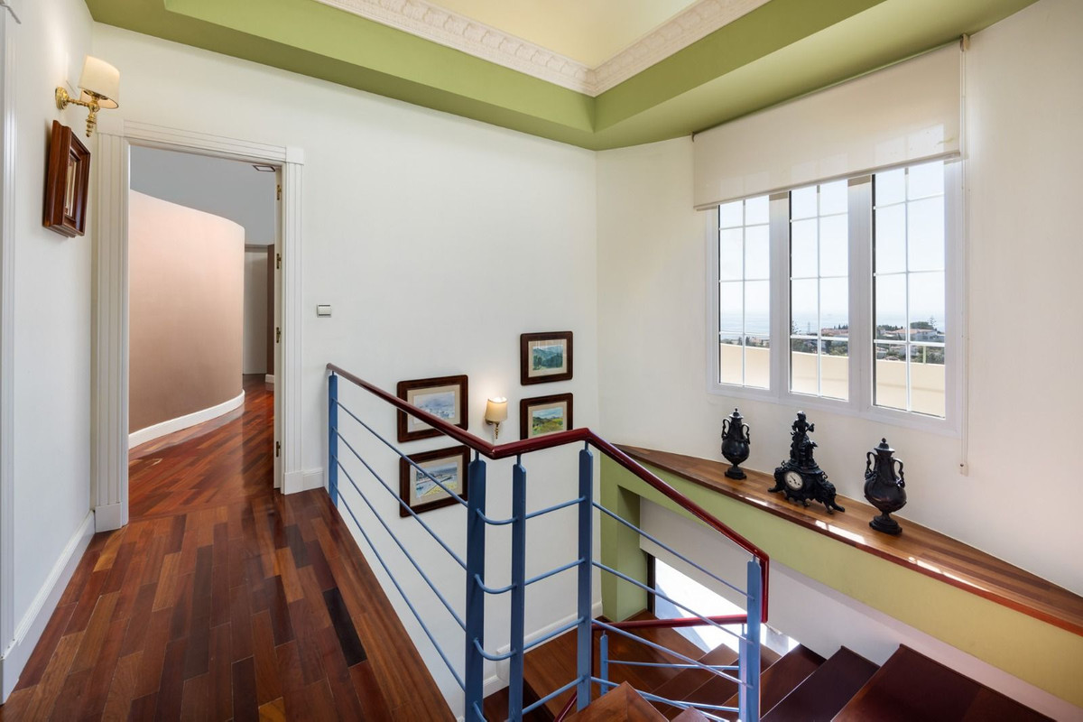 5 Bed Townhouse for sale in Málaga Este Costa Del Sol, Málaga, Spain