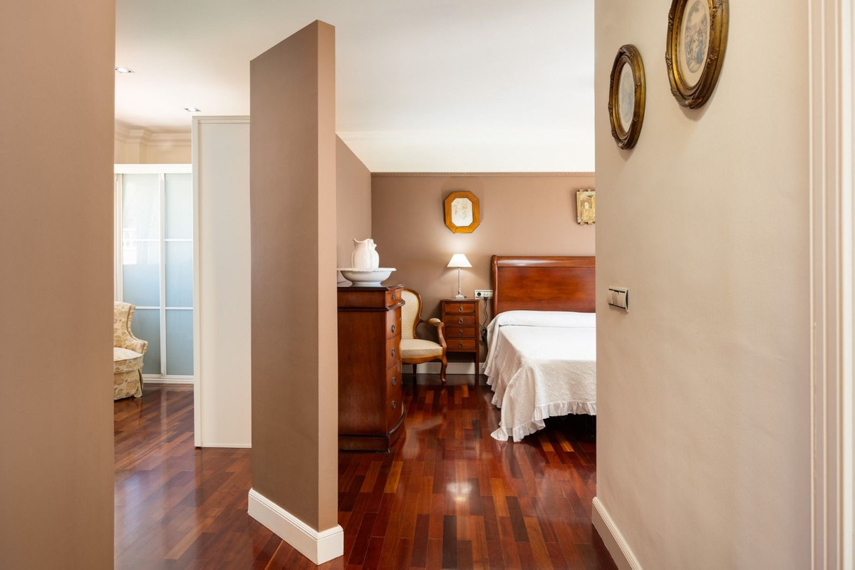 5 Bed Townhouse for sale in Málaga Este Costa Del Sol, Málaga, Spain