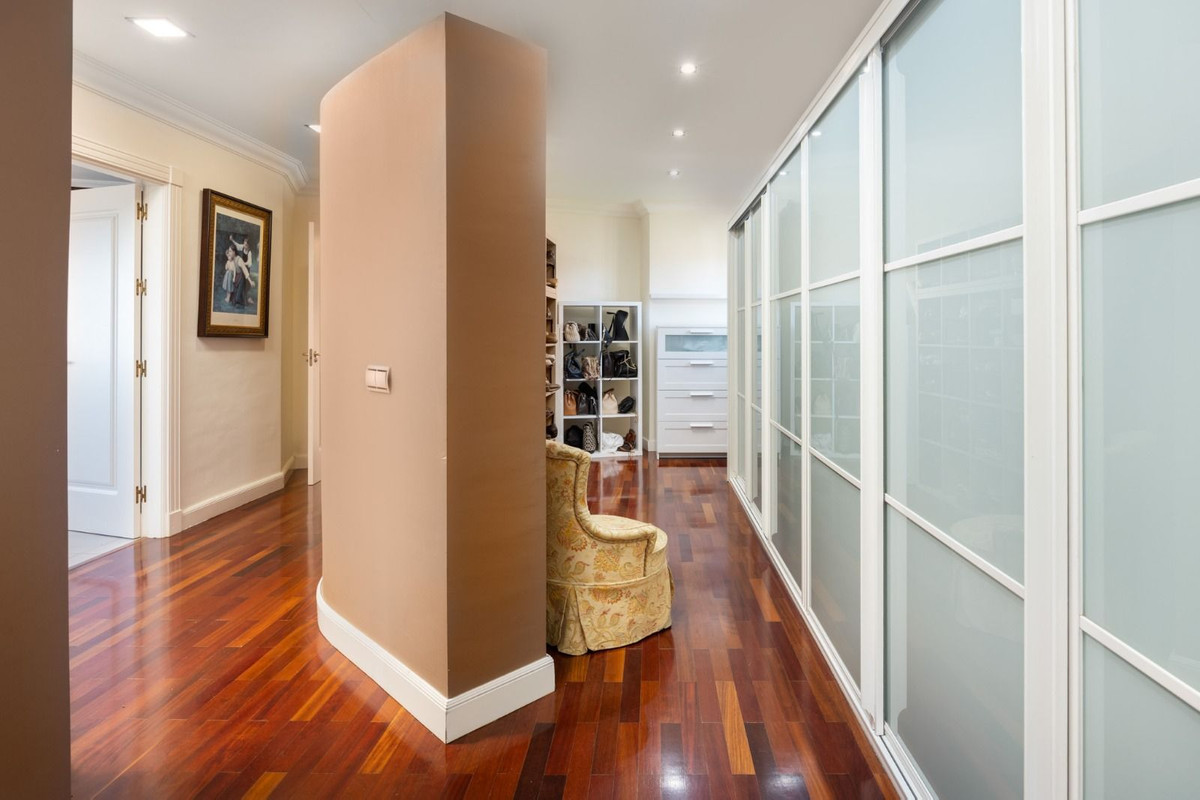 5 Bed Townhouse for sale in Málaga Este Costa Del Sol, Málaga, Spain