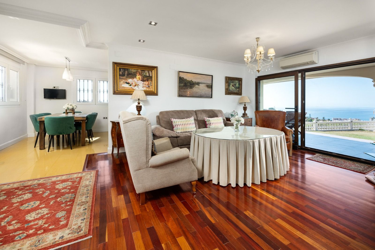 5 Bed Townhouse for sale in Málaga Este Costa Del Sol, Málaga, Spain