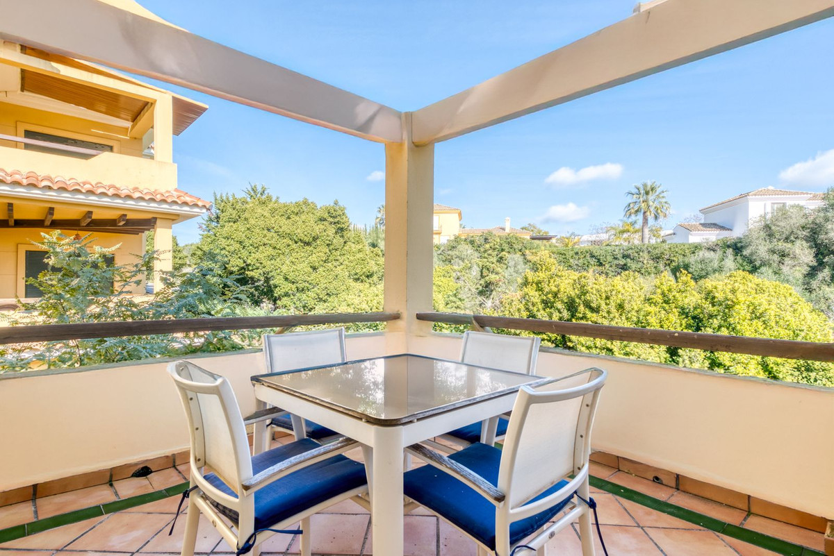 Se vende Apartamento Planta Media de 2 dormitorios en Costa Del Sol, Cadiz, España