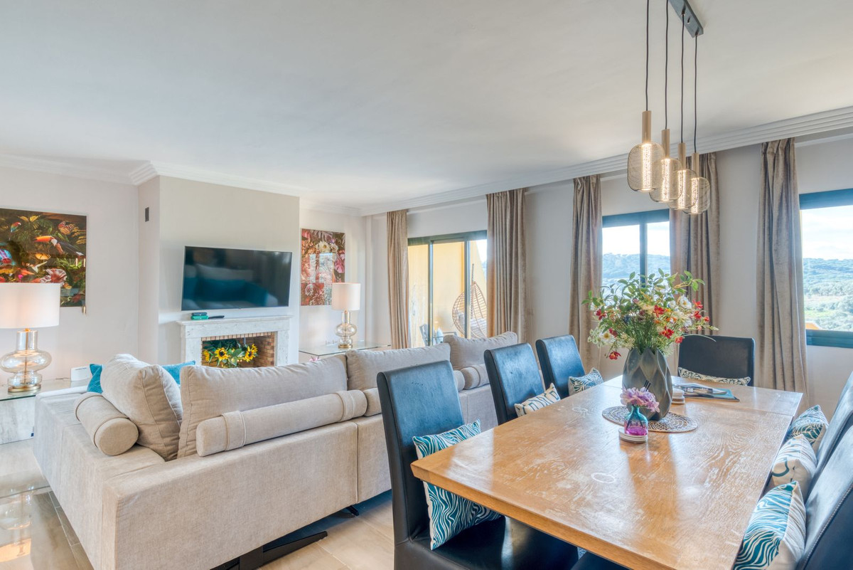 Se vende Apartamento Planta Media de 2 dormitorios en Costa Del Sol, Cadiz, España