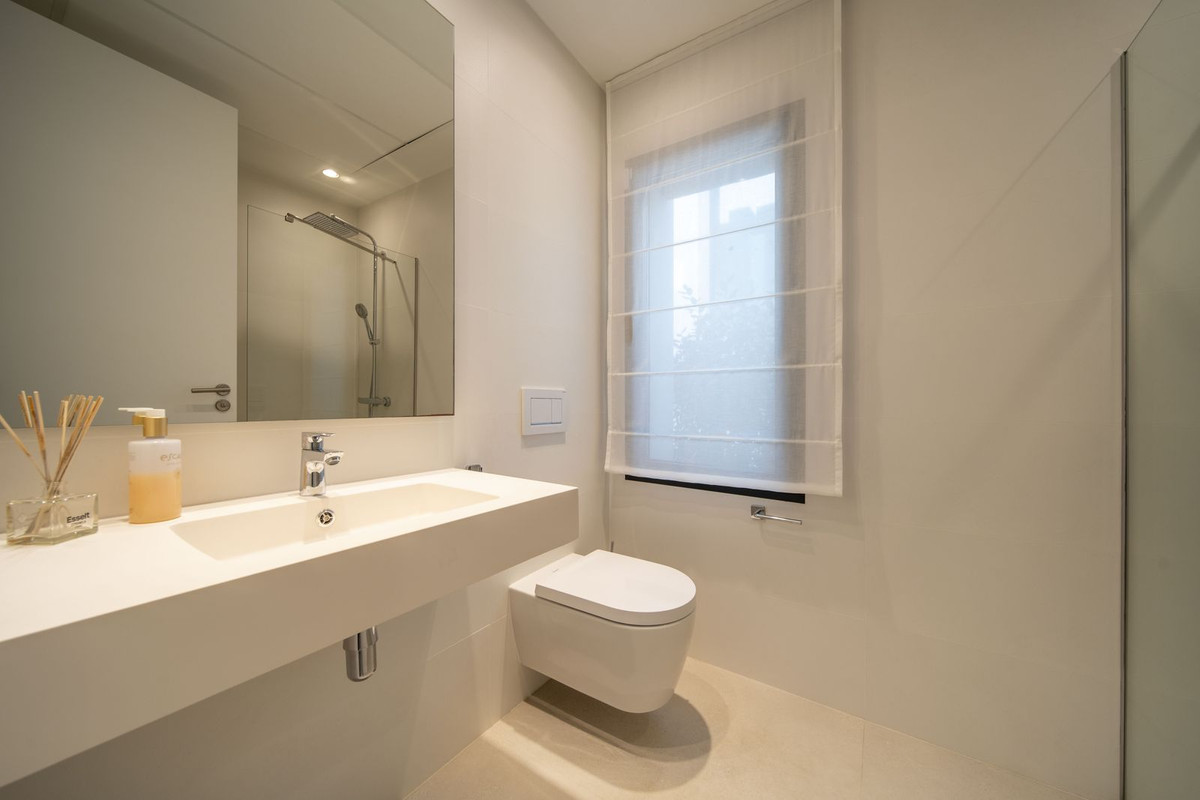 4 Bed Townhouse for sale in Marbella Costa Del Sol, Málaga, Spain