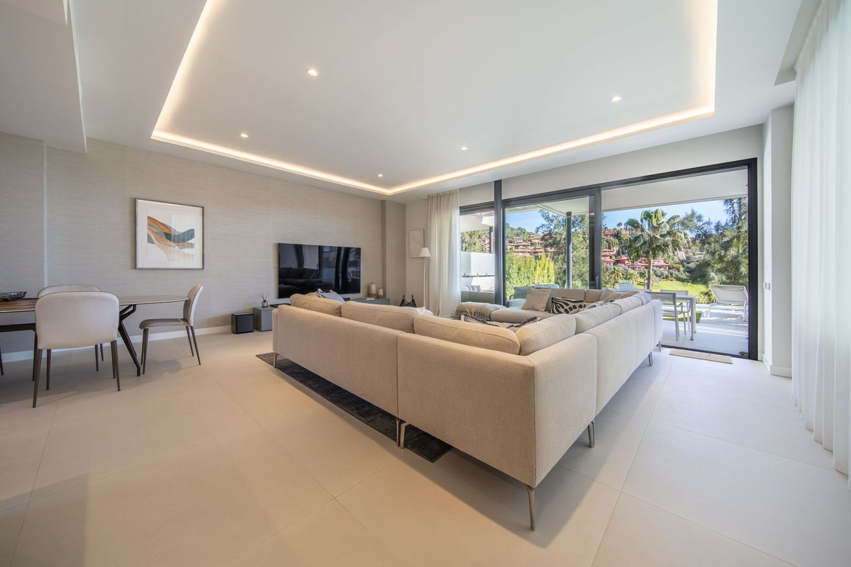 4 Bed Townhouse for sale in Marbella Costa Del Sol, Málaga, Spain