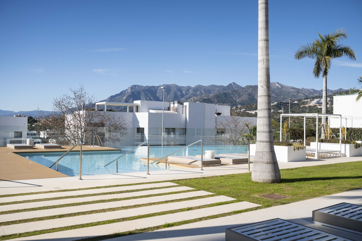 4 Bed Townhouse for sale in Marbella Costa Del Sol, Málaga, Spain